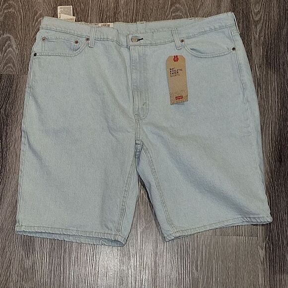 Men’s size 42 Levi Jean Shorts 541 Athletic Taper Light Wash NWT - Picture 1 of 8